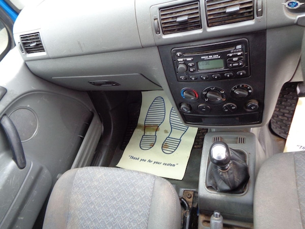 Used Ford Transit Connect 2003 for sale - 76023917: Photo 8