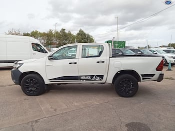 Used Toyota Hilux 2017 for sale - 79735354: Photo