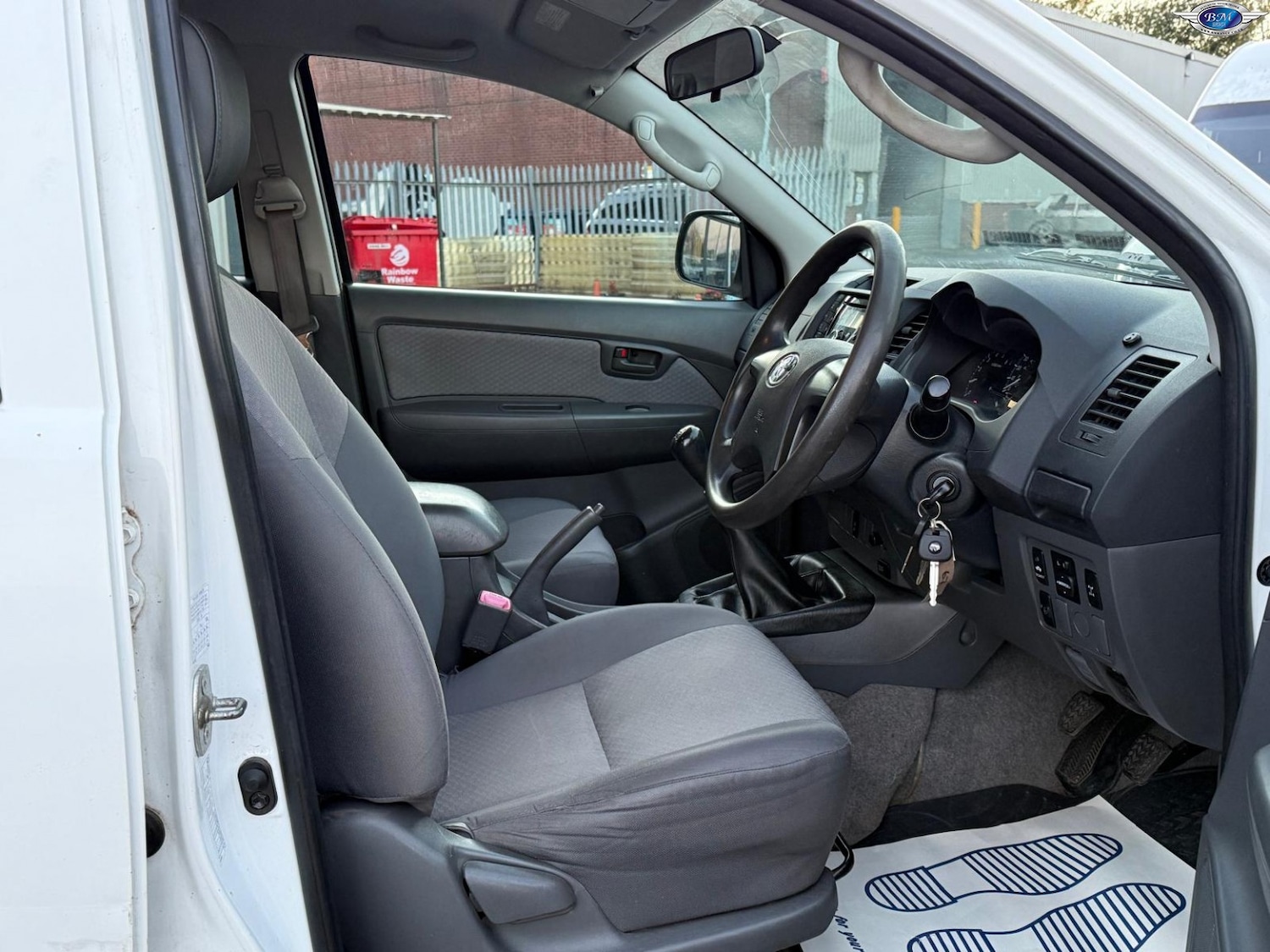 Used Toyota Hilux 2013 for sale - 76334836: Photo 12