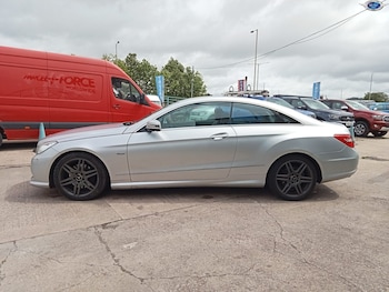 Used Mercedes-Benz E Class 2010 for sale - 78864988: Photo