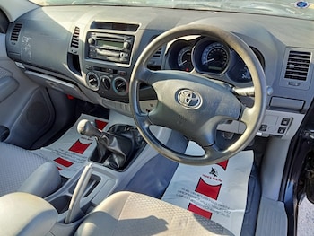 Used Toyota Hilux 2009 for sale - 78280986: Photo