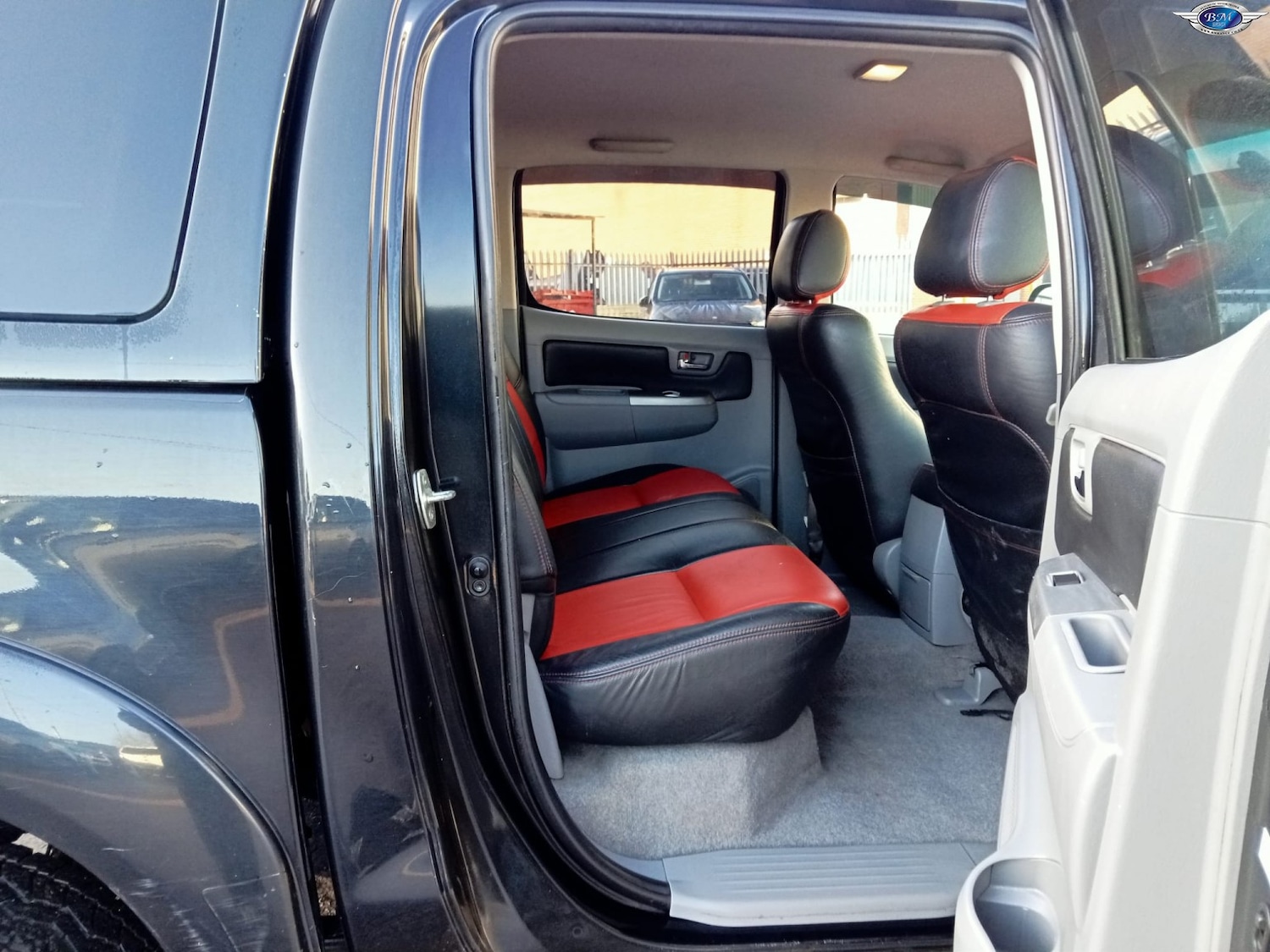 Used Toyota Hilux 2011 for sale - 77213440: Photo 16