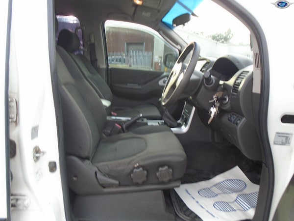 Used Nissan Navara 2010 for sale - 76011423: Photo 14