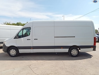 Used Mercedes-Benz Sprinter 2023 for sale - 79130743: Photo