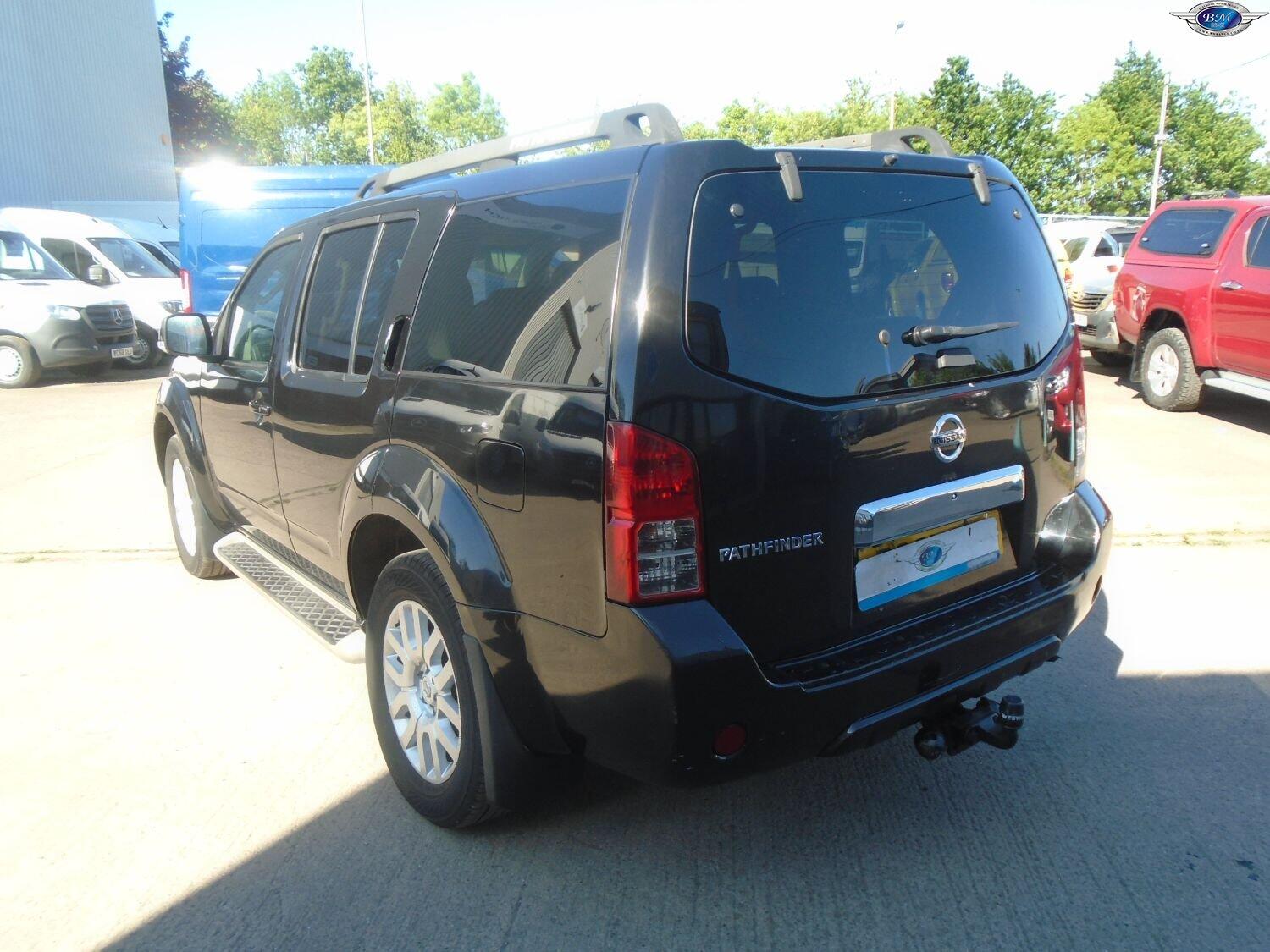 Used Nissan Pathfinder 2011 for sale - 76211815: Photo 4