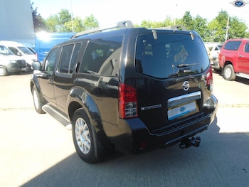 Used Nissan Pathfinder 2011 for sale - 76211815: Photo