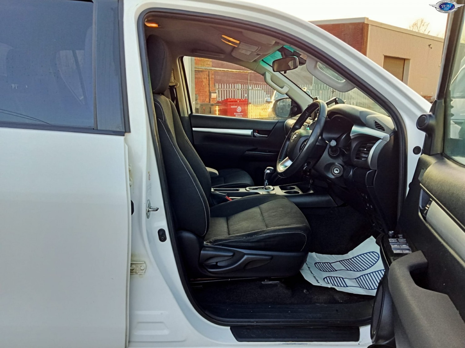 Used Toyota Hilux 2017 for sale - 77721225: Photo 16