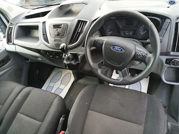 Used Ford Transit 2018 for sale - 76497529: Photo
