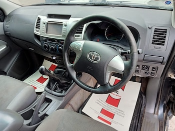 Used Toyota Hilux 2012 for sale - 78452418: Photo