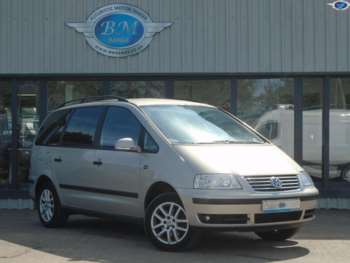 Used Volkswagen Sharan 2010 for sale - 75196950: Photo
