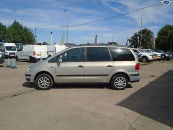 Used Volkswagen Sharan 2010 for sale - 75196950: Photo