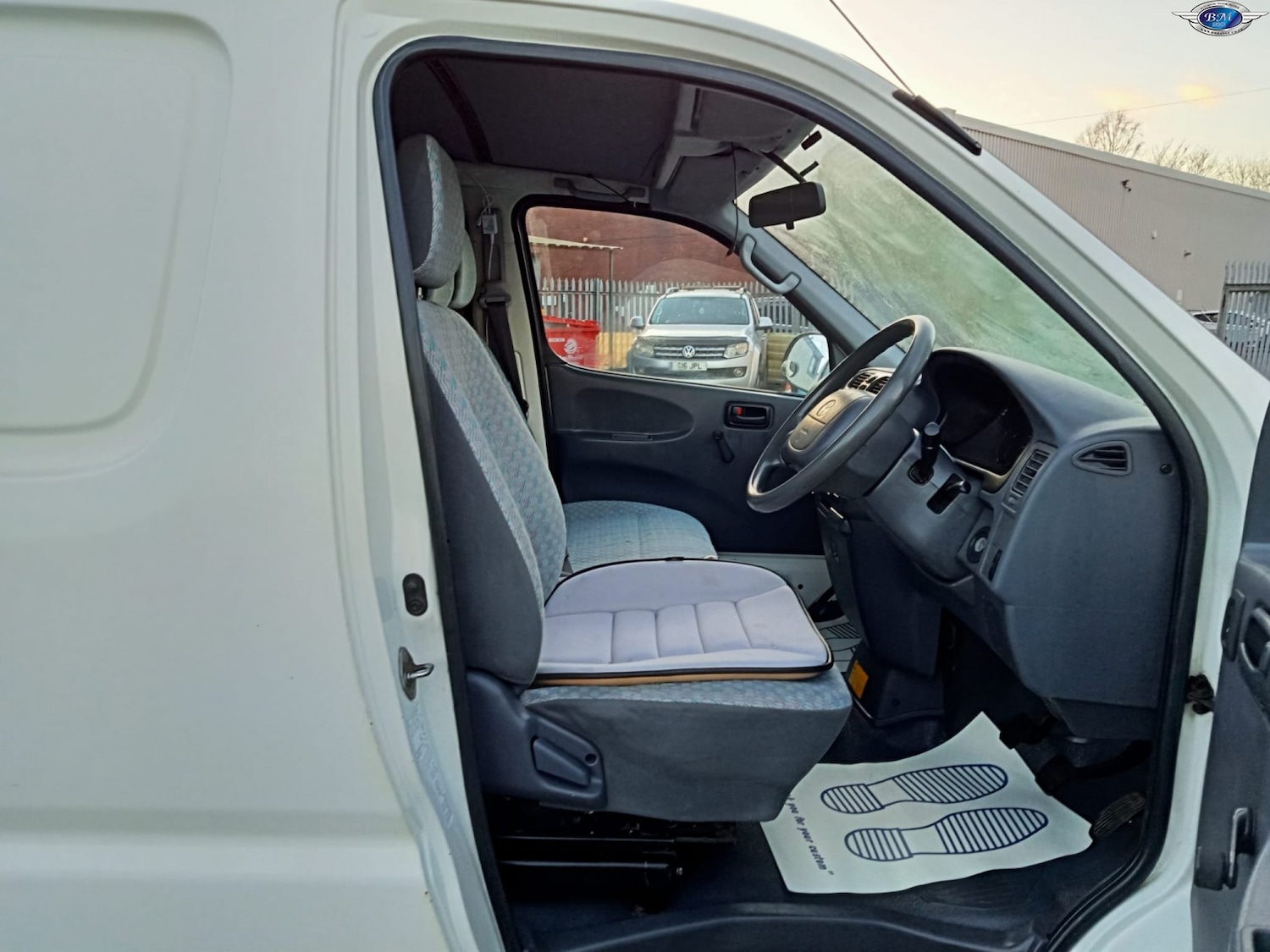 Used Toyota HiAce 2003 for sale - 77357349: Photo 15