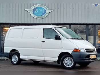 Toyota HiAce feature image