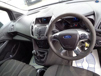 Used Ford Transit Connect 2015 for sale - 76107265: Photo 2