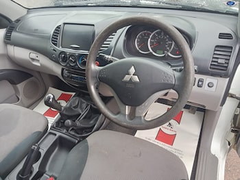 Used Mitsubishi L200 2010 for sale - 78750556: Photo