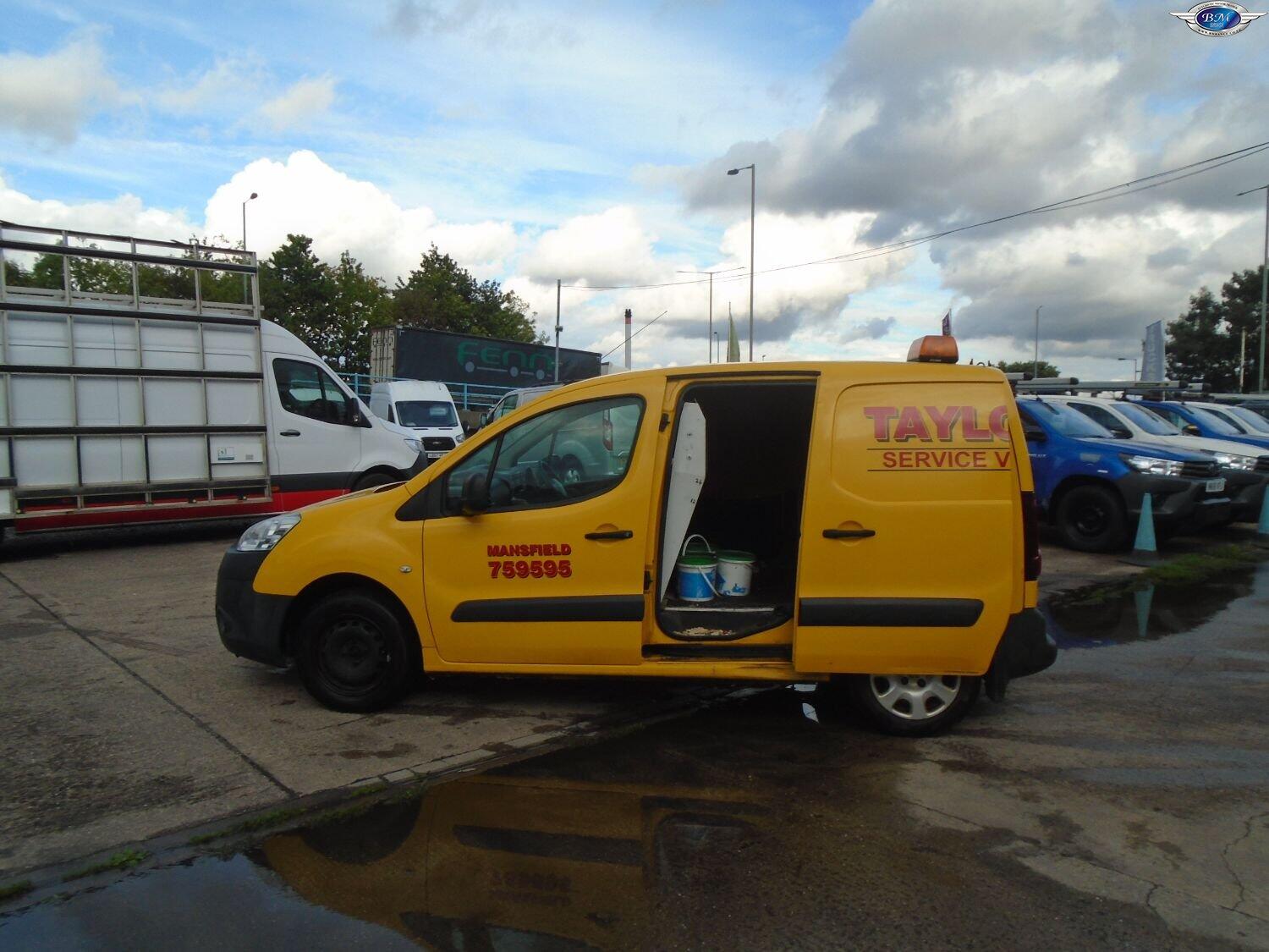 Used Peugeot Partner 2015 for sale - 75779372: Photo 4