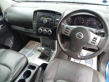 Used Nissan Navara 2011 for sale - 76497562: Photo