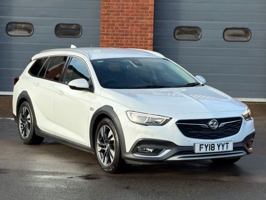 Used Vauxhall Insignia 2018 for sale - 76845099: Photo 1