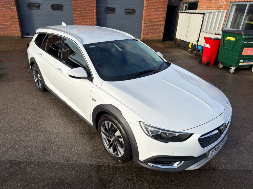 Used Vauxhall Insignia 2018 for sale - 76845099: Photo 15