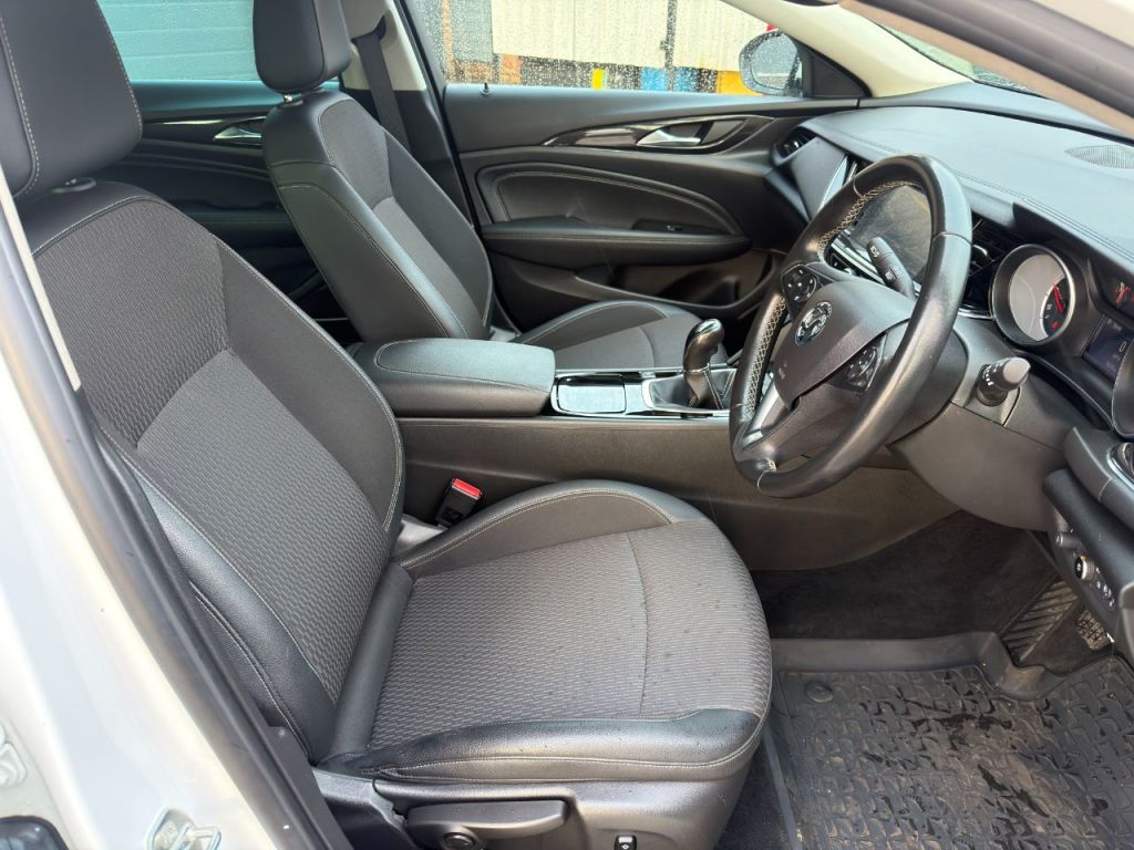 Used Vauxhall Insignia 2018 for sale - 76845099: Photo 17