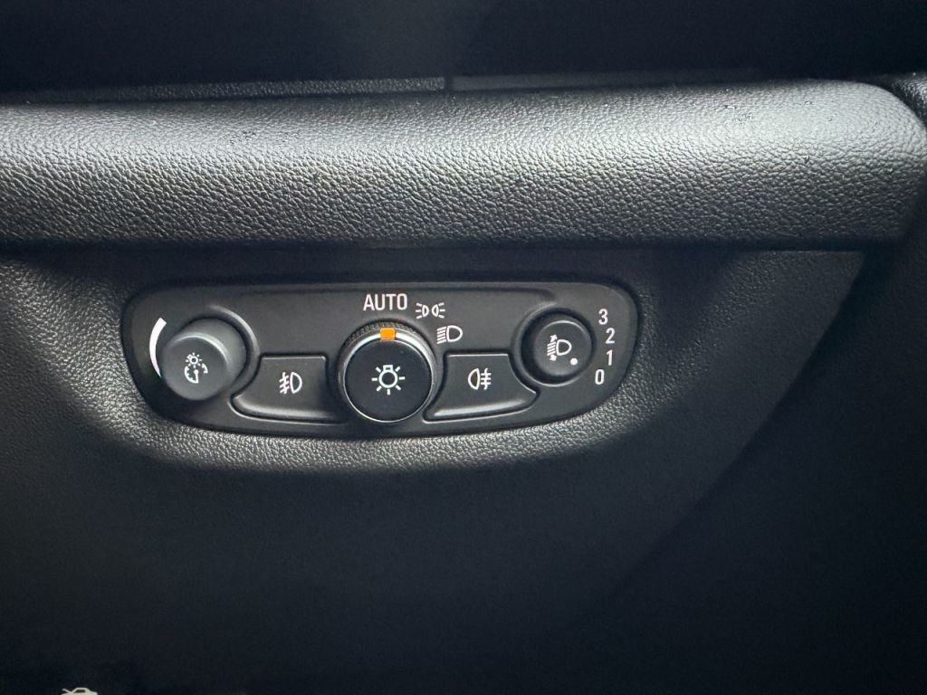 Used Vauxhall Insignia 2018 for sale - 76845099: Photo 31