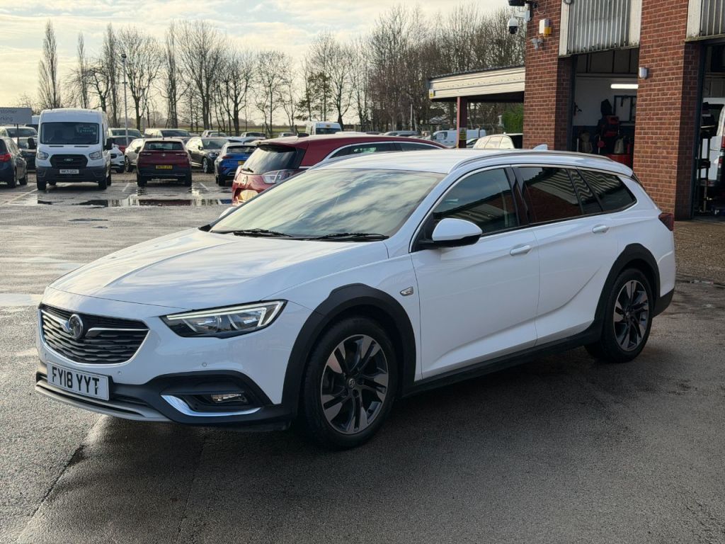 Used Vauxhall Insignia 2018 for sale - 76845099: Photo 7