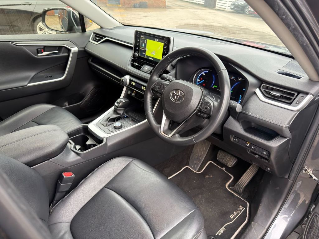 Used Toyota RAV4 2020 for sale - 77516380: Photo 17