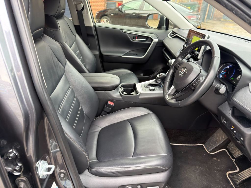 Used Toyota RAV4 2020 for sale - 77516380: Photo 18