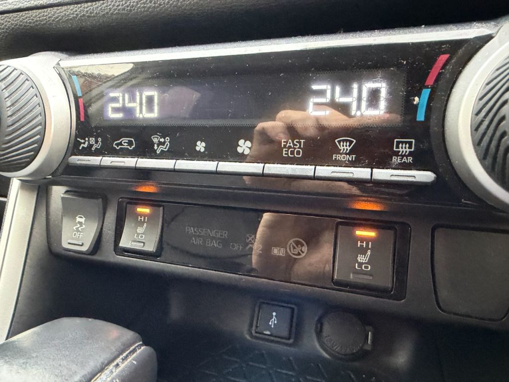 Used Toyota RAV4 2020 for sale - 77516380: Photo 23