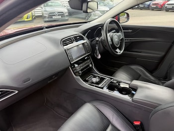 Used Jaguar XE 2016 for sale - 78381975: Photo