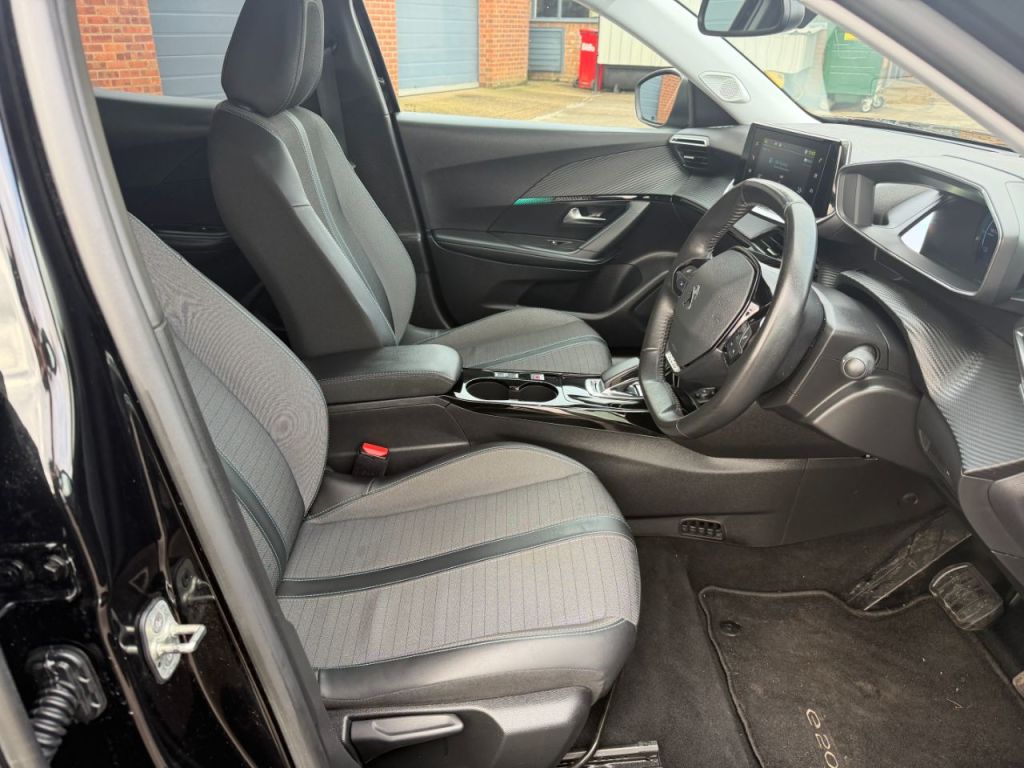 Used Peugeot 2008 2022 for sale - 77703353: Photo 17