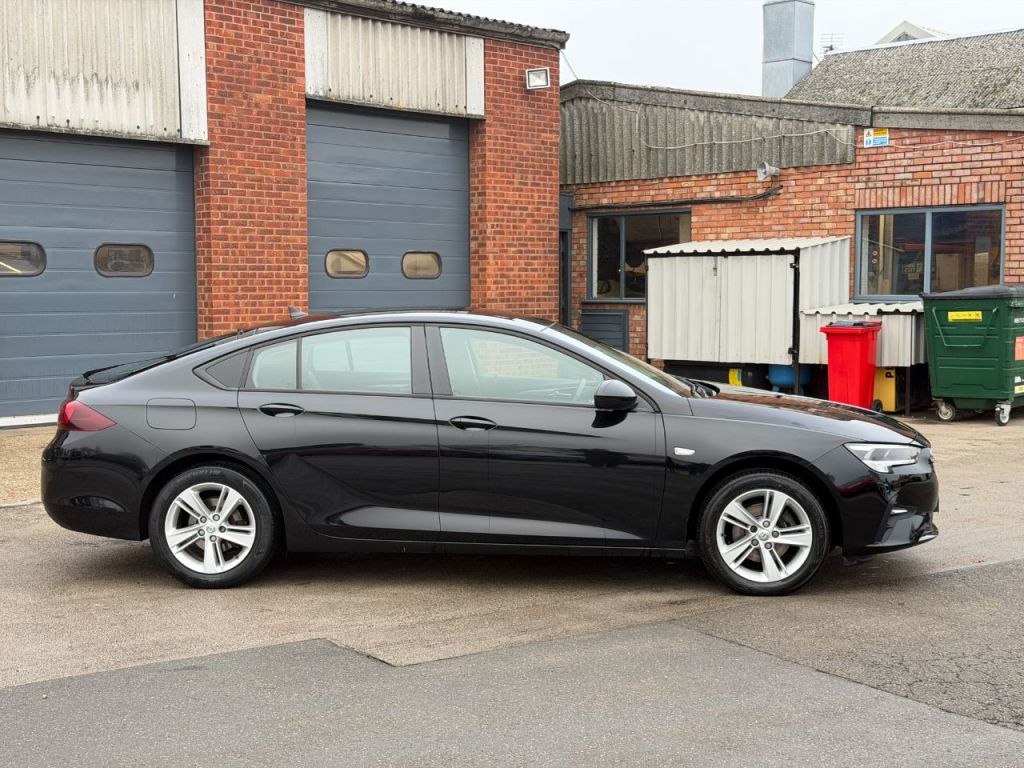 Used Vauxhall Insignia 2021 for sale - 76798619: Photo 12
