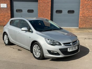 Used Vauxhall Astra 2015 for sale - 79865527: Photo