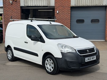 Used Peugeot Partner 2018 for sale - 79098772: Photo