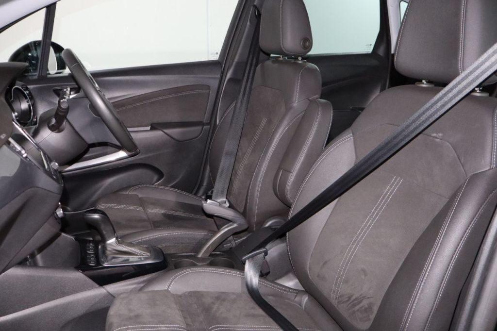 Used Vauxhall Crossland 2024 for sale - 77037605: Photo 3