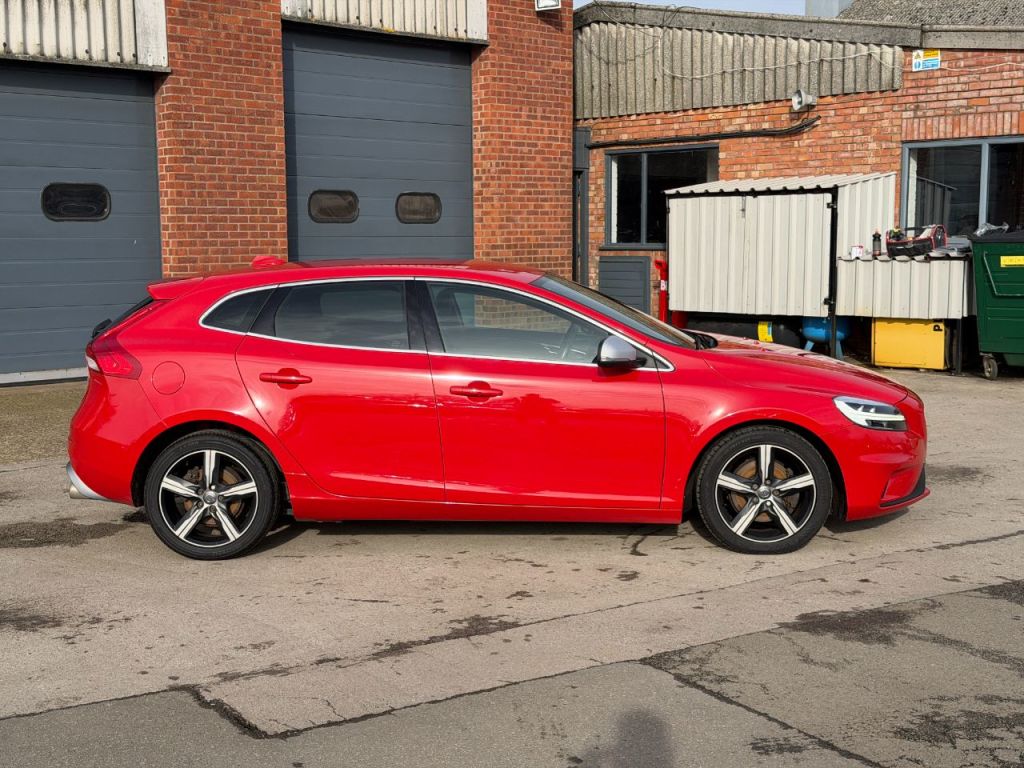 Used Volvo V40 2017 for sale - 77593343: Photo 13