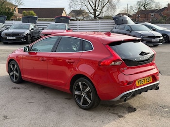Used Volvo V40 2017 for sale - 77593343: Photo