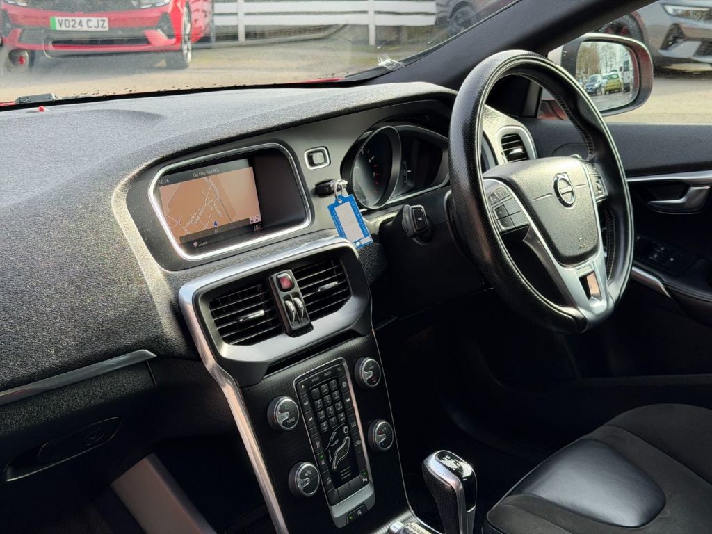 Used Volvo V40 2017 for sale - 77593343: Photo 3