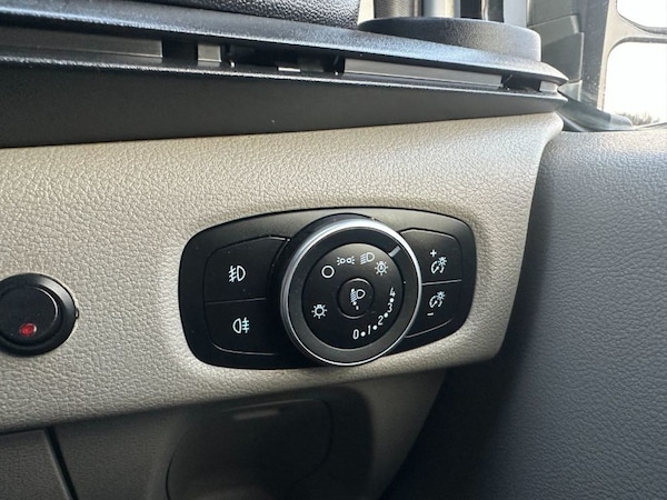 Used Ford Tourneo Custom 2019 for sale - 73419459: Photo 26