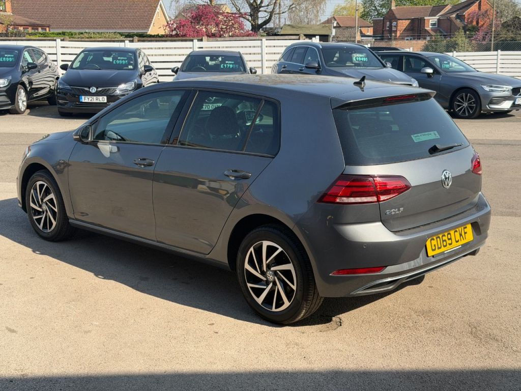 Used Volkswagen Golf 2019 for sale - 78167791: Photo 2