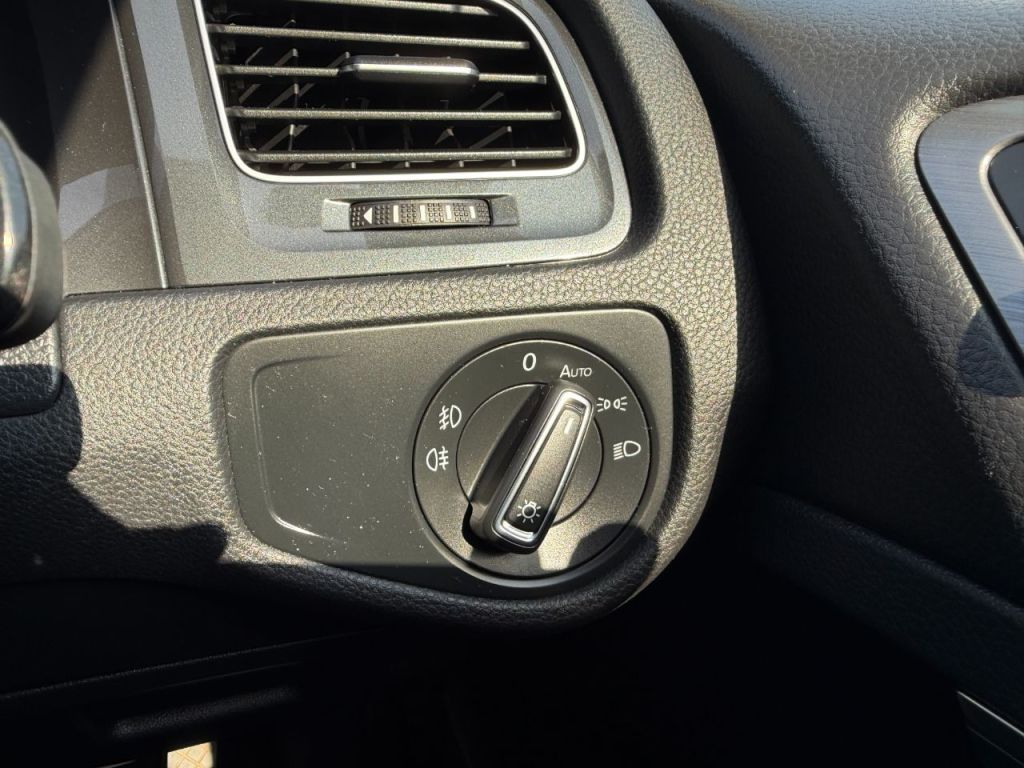 Used Volkswagen Golf 2019 for sale - 78167791: Photo 35