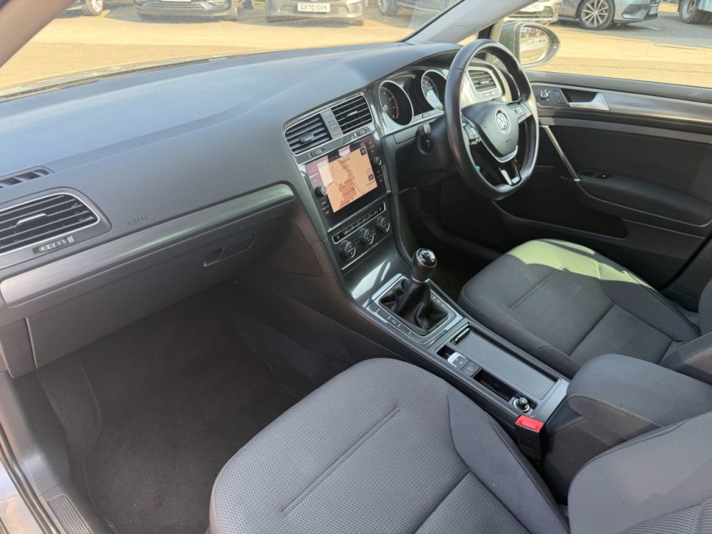 Used Volkswagen Golf 2019 for sale - 78167791: Photo 4
