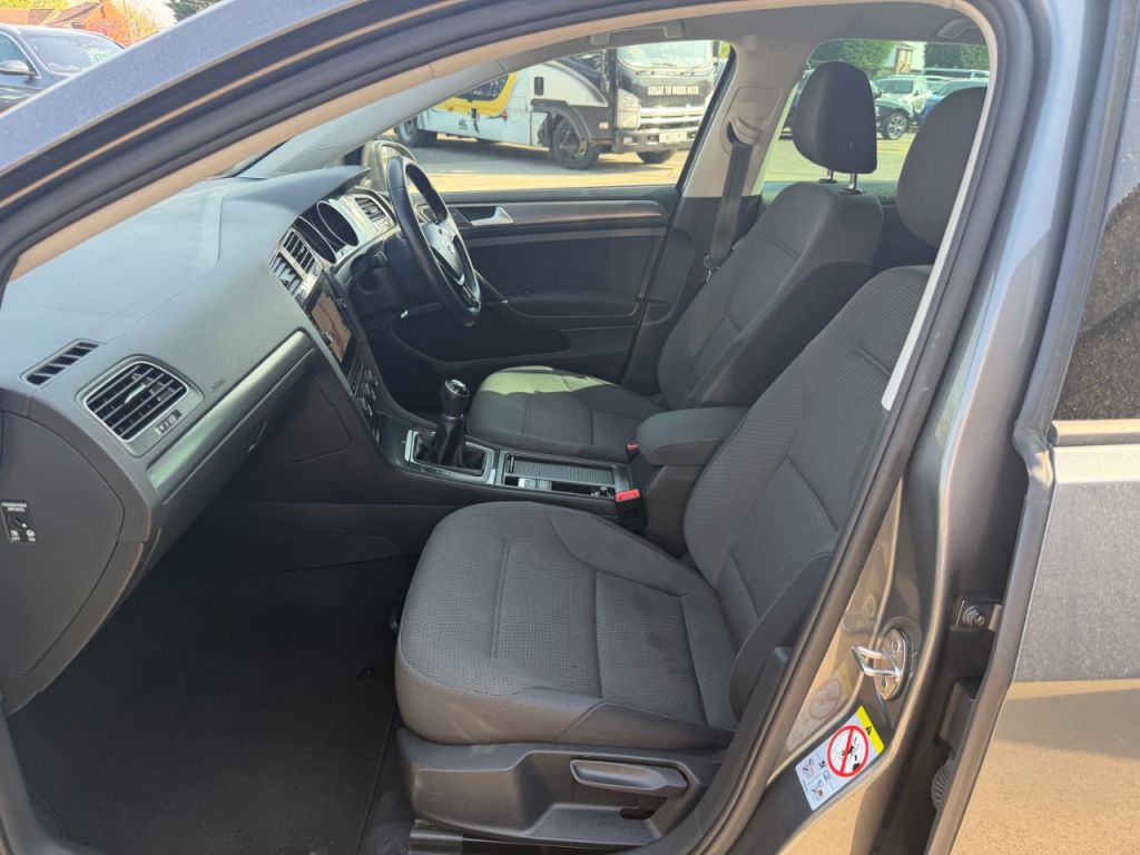 Used Volkswagen Golf 2019 for sale - 78167791: Photo 5