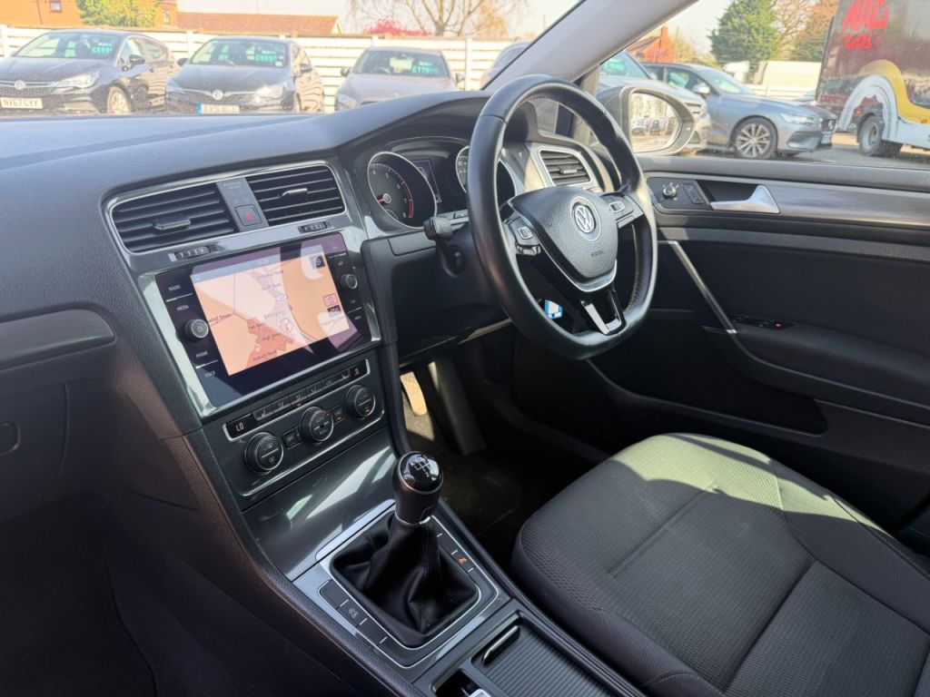 Used Volkswagen Golf 2019 for sale - 78167791: Photo 6