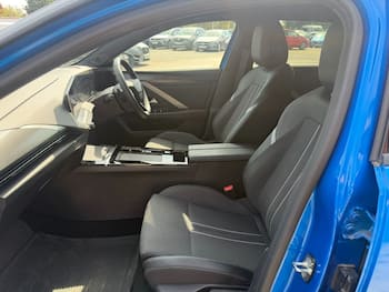 Used Vauxhall Astra 2023 for sale - 79457010: Photo