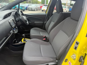 Used Toyota Yaris 2017 for sale - 79254044: Photo