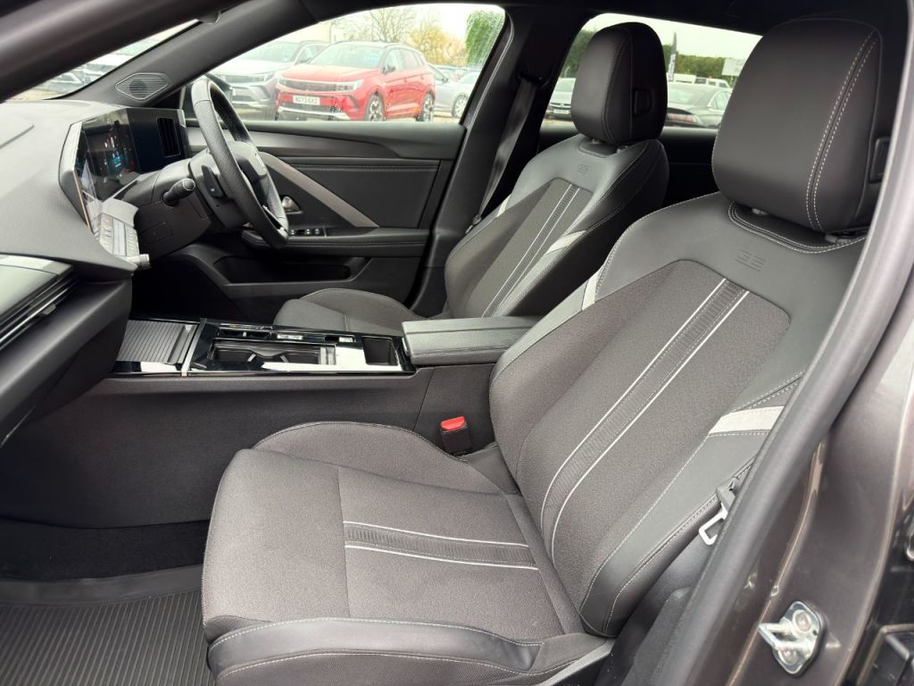 Used Vauxhall Astra 2025 for sale - 77064408: Photo 4