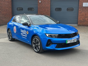 2023 - 115kW Ultimate 54kWh 5dr Auto