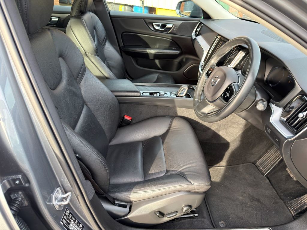 Used Volvo V60 2020 for sale - 77118000: Photo 21