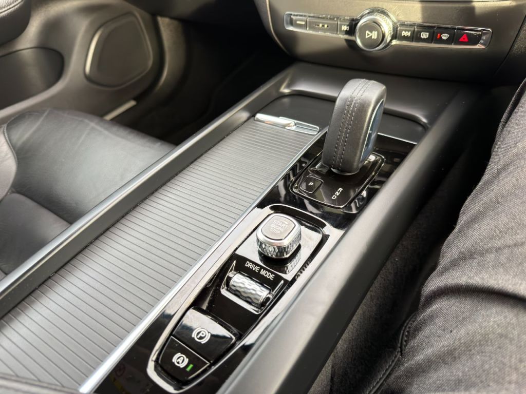 Used Volvo V60 2020 for sale - 77118000: Photo 35